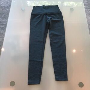 Beyond Yoga Teal Midi Blue Leopard Print Shadow Print High Waisted Leggings XS